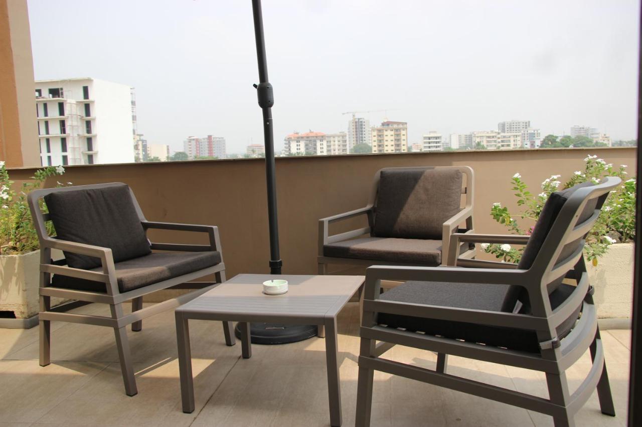 Roots Hotel Apartments Abidjan Exterior foto